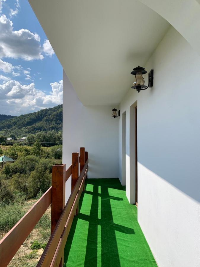 Hotel Poeme Sighetu Marmaţiei Exterior foto